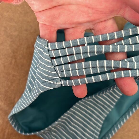 ❤️Xhilaration Blue striped 2 Piece bikini Swimsuit - Picture 5 of 7